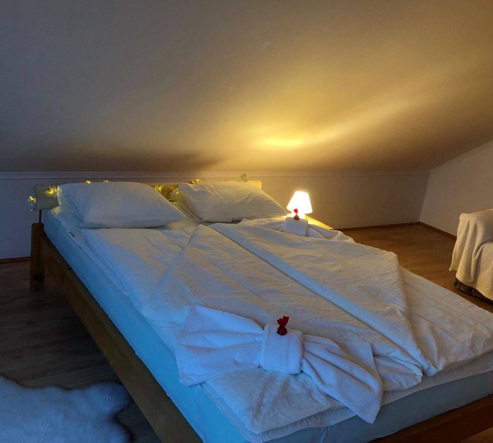 Rege Apartman Alsoors Exterior photo
